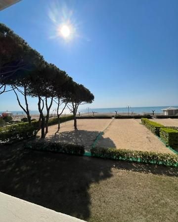 Appartamento Frontemare Da Michi E2 Lido di Jesolo Exterior foto